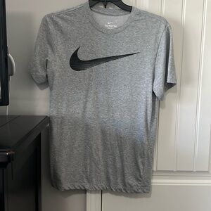 Gray Nike tee shirt. Size small